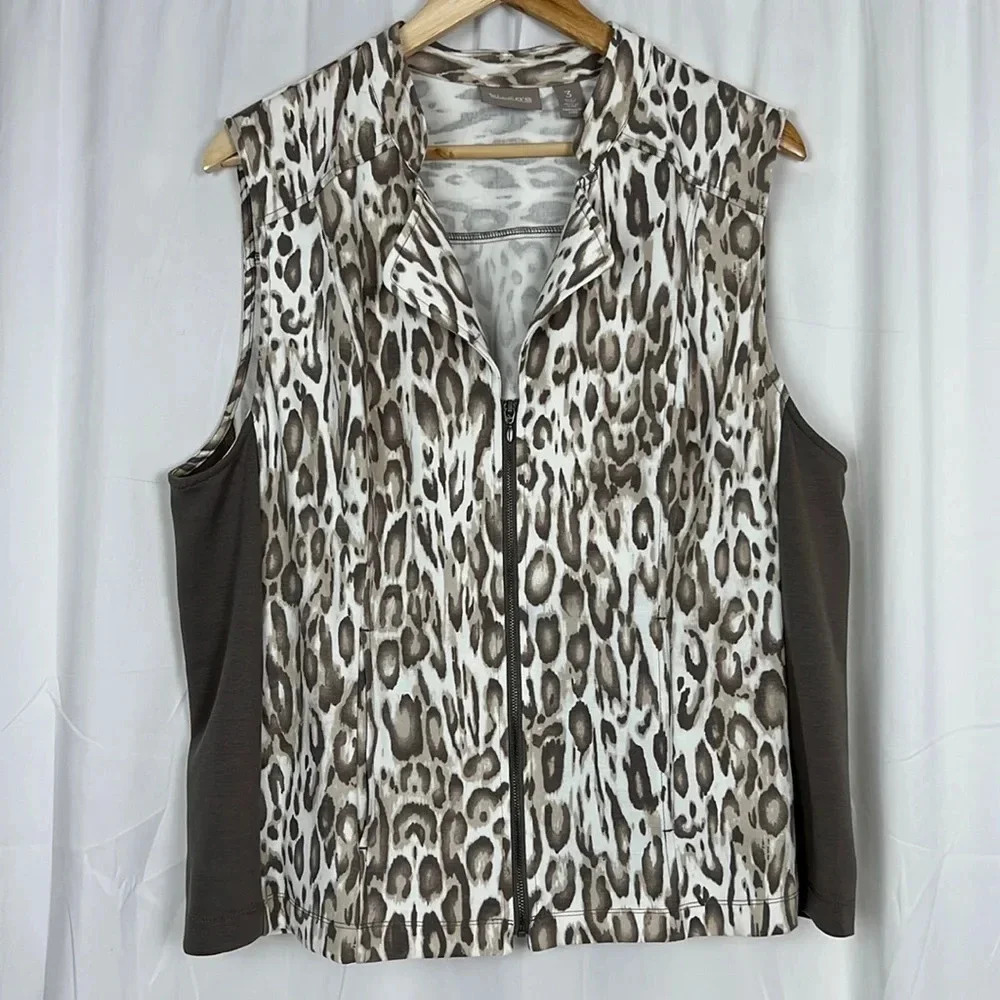 Chico’s Size 3 NWOT Print‎ Zipper Soft Knit Pocket Vest